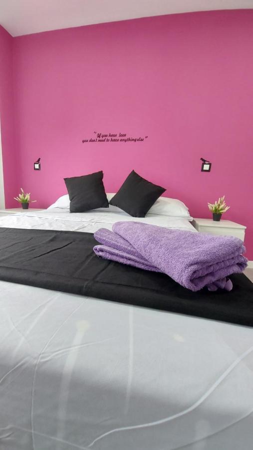 Madrid Flower Apartment ภายนอก รูปภาพ