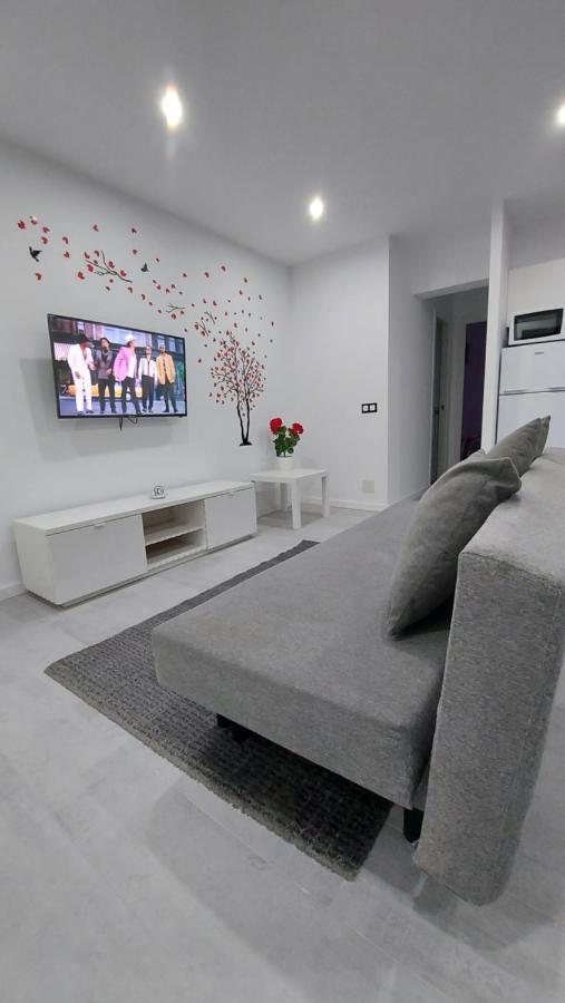 Madrid Flower Apartment ภายนอก รูปภาพ